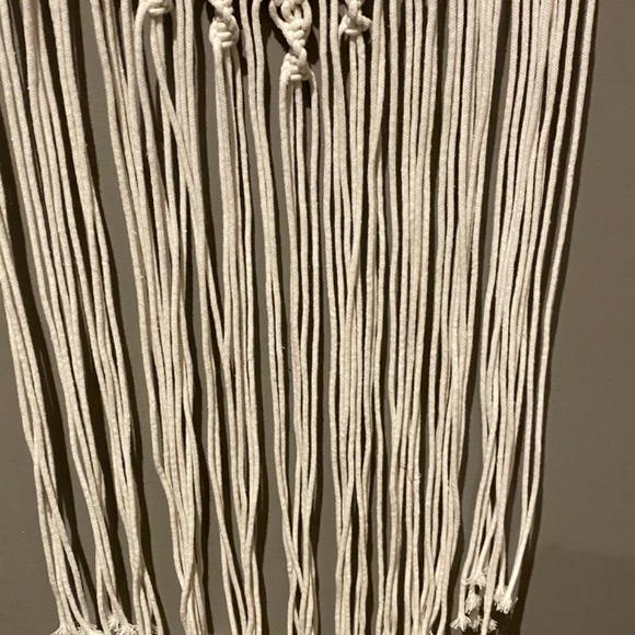 Macrame wall hanging - Picture 4 of 4